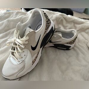 Nike Air Max leopard sneakers